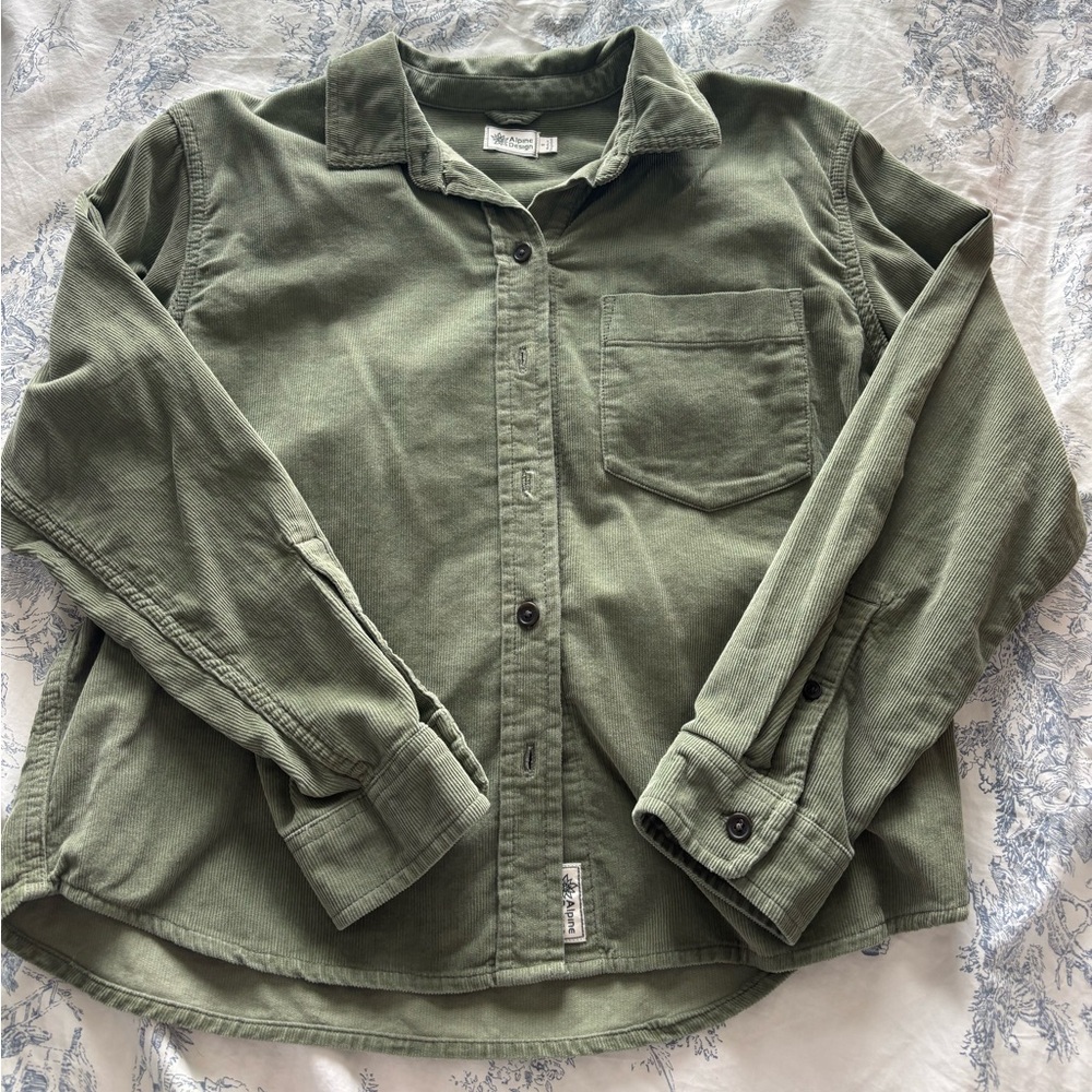 Women’s Alpine Design Corduroy Button Down